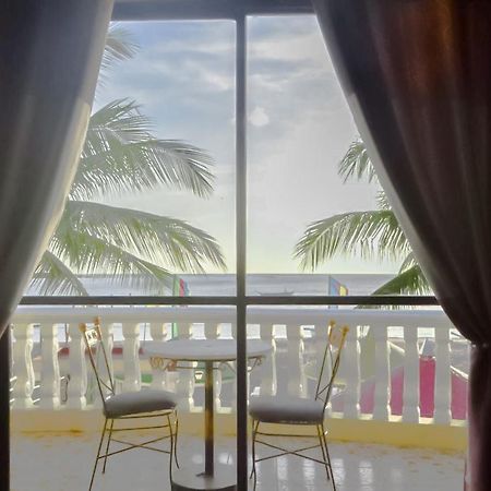 White Castle Hotel And Resort Balibago Exterior foto